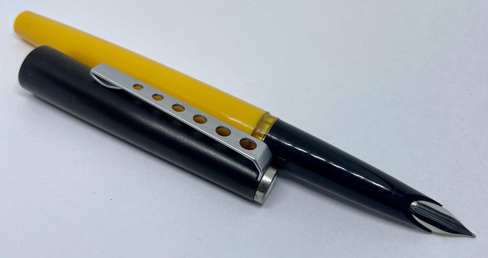 ヴィンテージ 新品 モンブラン カレラ 万年筆 - M - 中字ペン先