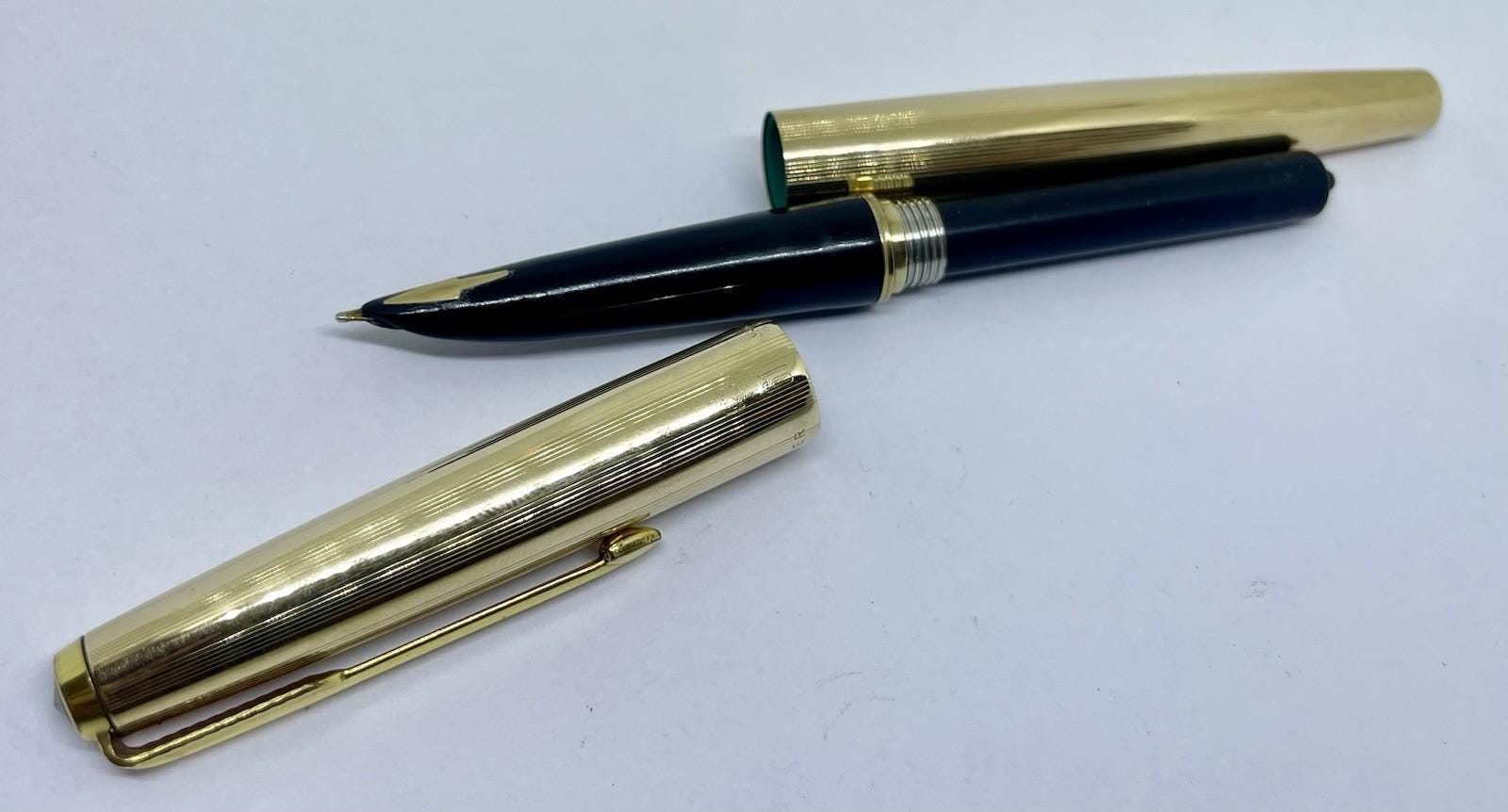 新品未使用 パーカー 61 ロールドゴールド 万年筆 - 14K M ペン先
