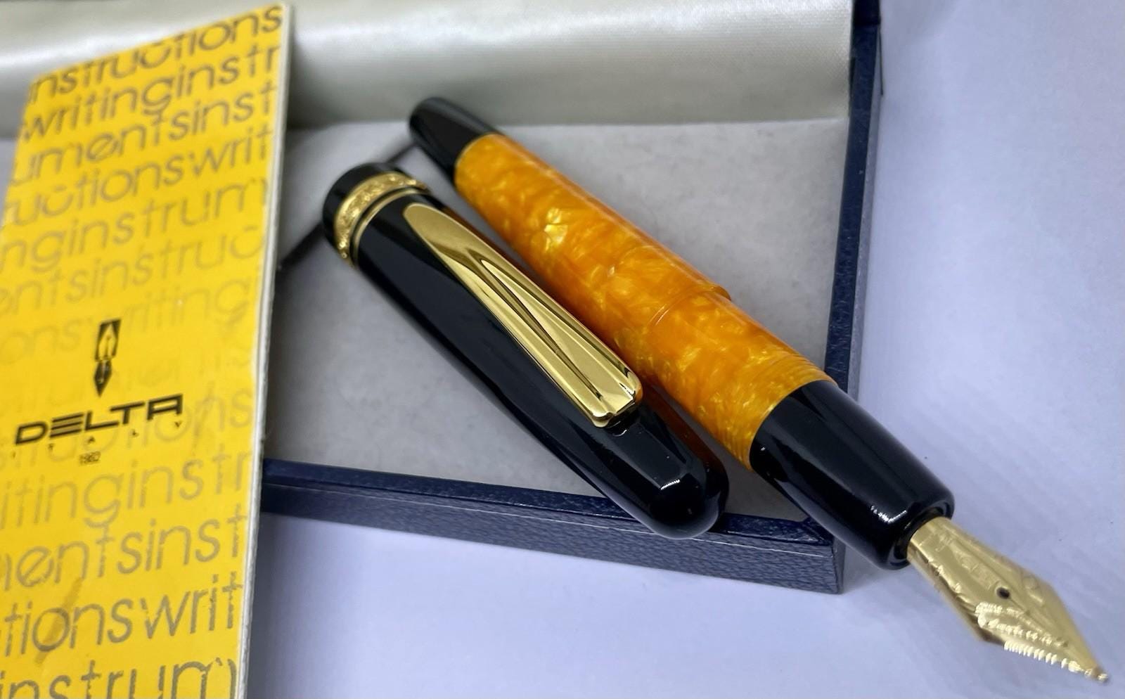 新品未使用 希少 デルタ ドルチェ ヴィータ ゼン 万年筆 - 14K M ペン