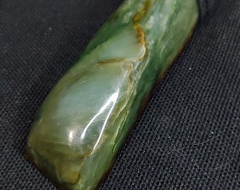 Handmade Jade Pendant, Green and Blue Cat's-eye Nephrite with Vulcan, from Washington, Macrame necklace