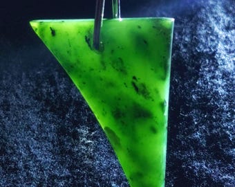 HIGH GRADE Bright Green Washington State Free-form Triangle Pendant
