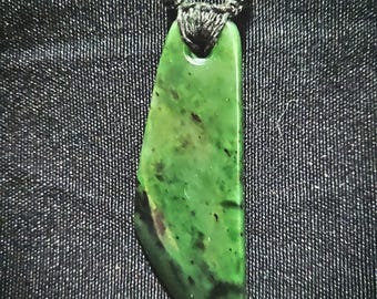 Handmade Green Jade Pendant, High-grade Nephrite from Oso, Washington, Macrame Necklace