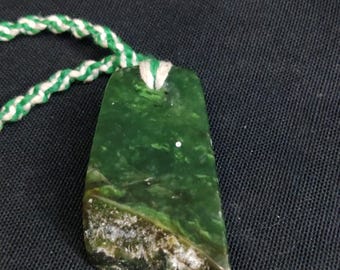 Handmade Chromium Green Jade Pendant, Nephrite from Washington, Macrame Necklace