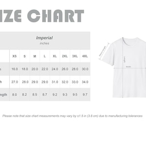 Puede incluir: Tabla de tallas de camisetas blancas con medidas en pulgadas. La tabla incluye tallas XS a 4XL, con un ancho que va de 40.6 a 76.2 cm, una longitud de 68.6 a 86.4 cm y una longitud de manga de 20.3 a 24.6 cm.