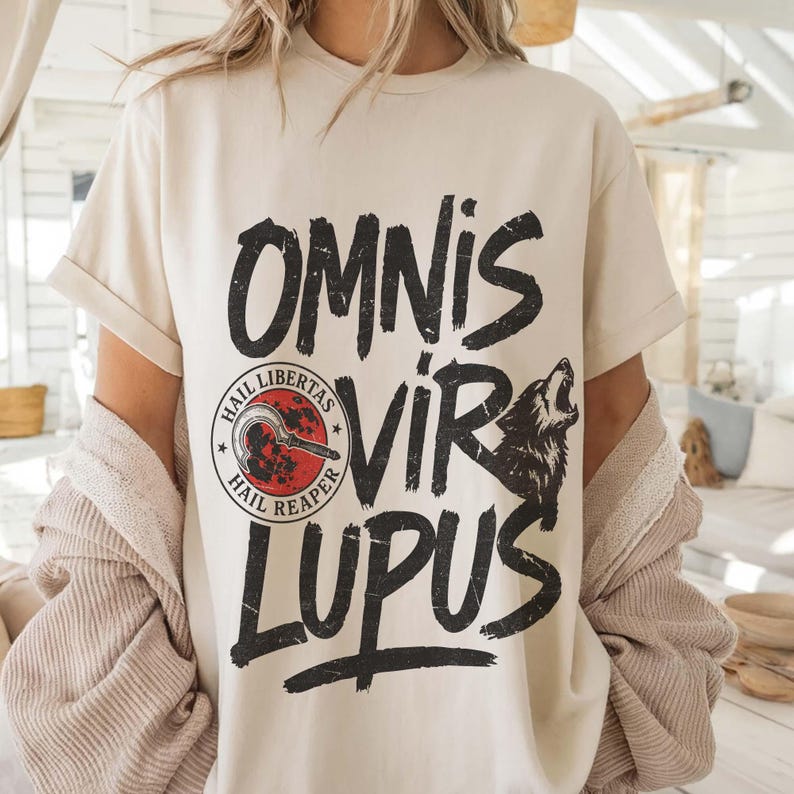 Red Rising Merch, Omnis Vir Lupus, Howler T-shirt, Bookish Shirt, Book ...