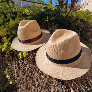 Handgeweven raffia hoed