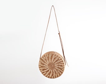 Ronde raffia tas, handgemaakte gehaakte tas, ambachtelijke tas
