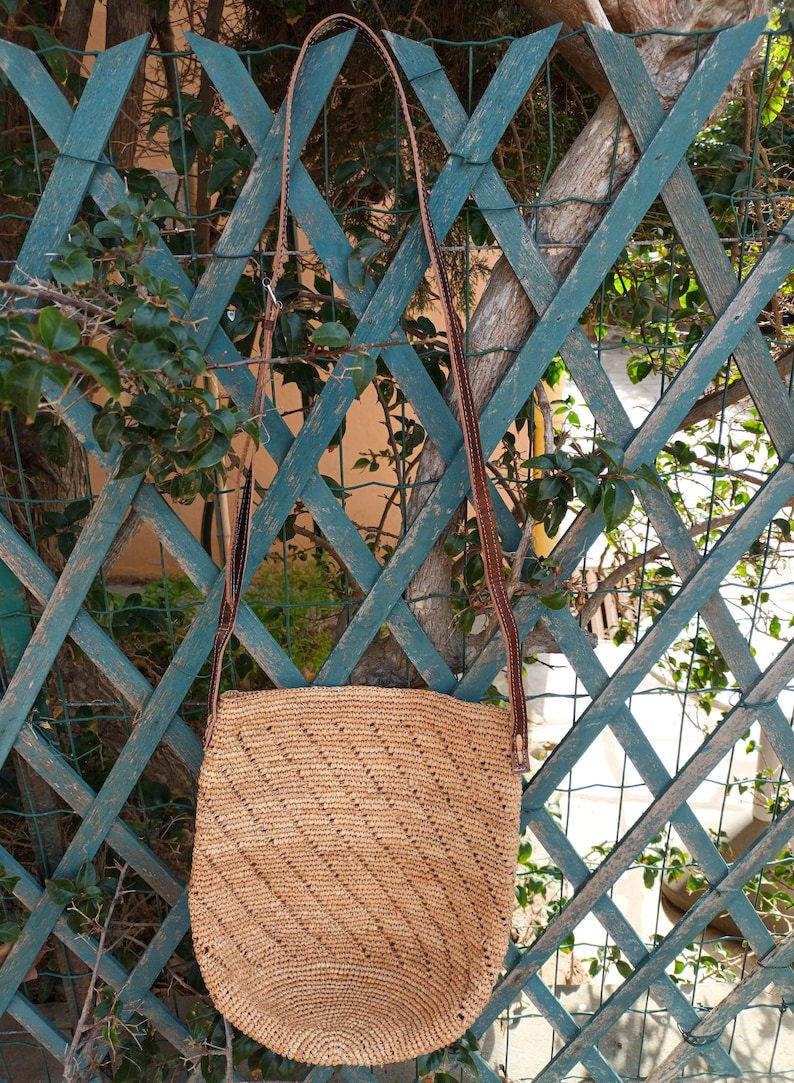 Sac raphia fait-main, sac bandoulière fait en crochet