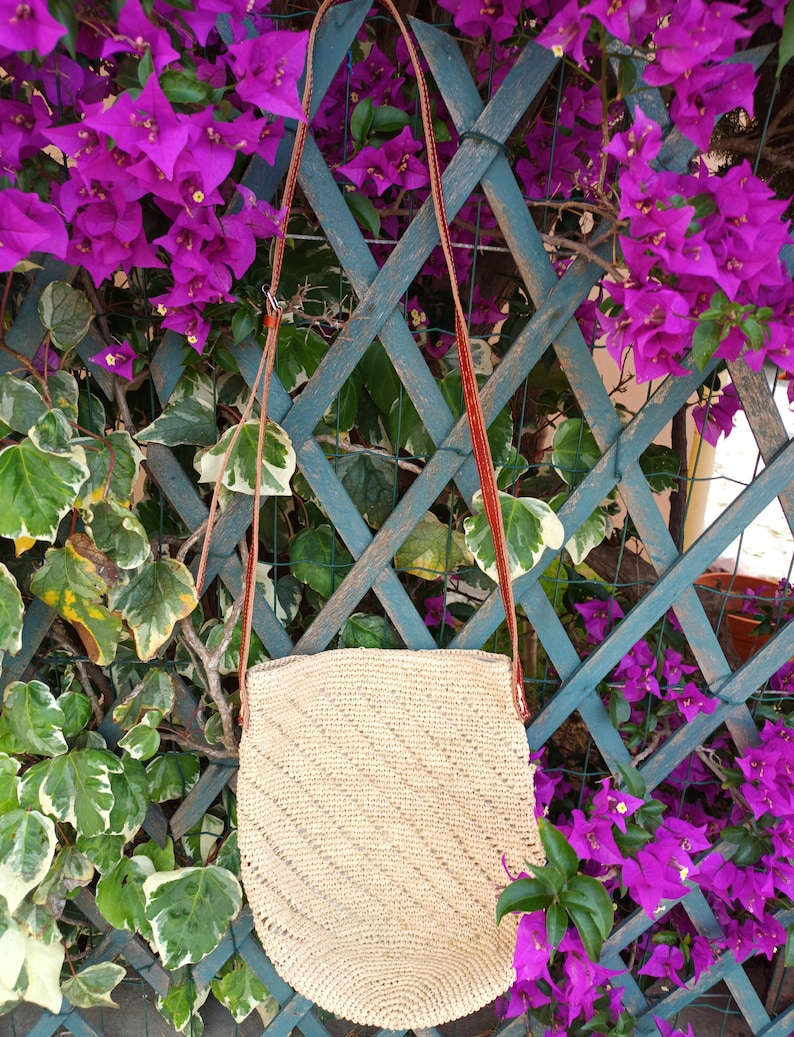 Sac raphia fait-main, sac bandoulière fait en crochet