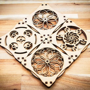 ARCHIVO DIGITAL - SET DE 4 Posavasos Cinéticos - Spinner de Mano - Fidget Spinner - Limas Cortadoras Láser - Instrucciones Incluidas