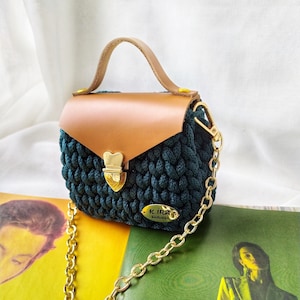 Bolso bandolera pequeño de piel de crochet, Mini bolso de crochet verde, Mini bolso de hombro de piel, Mini bolso de ciudad de diseñador para mujer