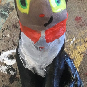 Kuro Pottery Figure