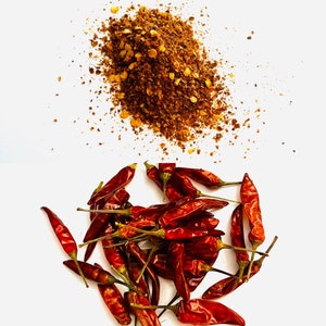 Organic Dried Cayenne Pepper, Chili Pepper Flakes, Dried Chili , Non GMO, Home Grown Chili Pepper, Product in the USA Chili Pepper Spice