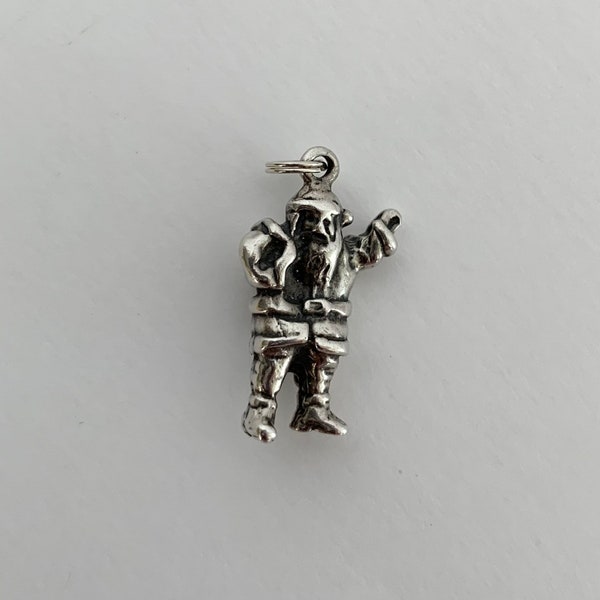 Adorable Sterling Silver 3D Santa Clause with toy sack Christmas Charm .928