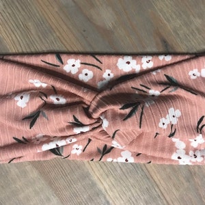 Soft Pink and White Floral Ribbed Knit, Soft Twist Turban Headband, Twist Headband, Headbands for Women, Women's Headbands, Yoga Headband