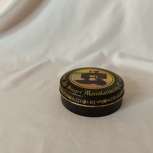 Small Metal Sewing Tin