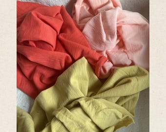 Jersey de punto con textura, 100% algodón, fabricado en EE. UU. Tela de algodón para costura y confección de ropa. Jersey blanco. Tela sostenible para coser camisetas y manualidades.