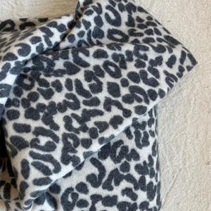 Brushed Faux Cashmere Hacci Sweater Knit Leopard Print Fabric by the Half Yard Soft Stretch Knit for Sewing Sweaters Cardigans Loungewear