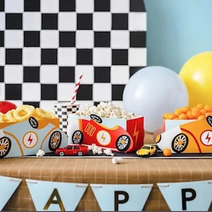 3 cajas de refrigerios con temática de autos de carreras, cajas de golosinas de autos de carreras, fiesta temática de autos de carreras, fiesta de Hot Wheels, cajas de refrigerios para fiestas