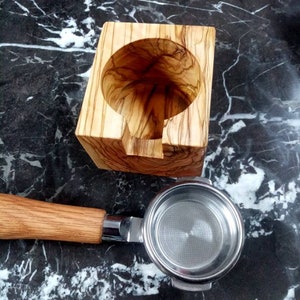 58 / 54 / 51mm Stand for bottomless portafilter Olive wood / Oak Wood / Walnut
