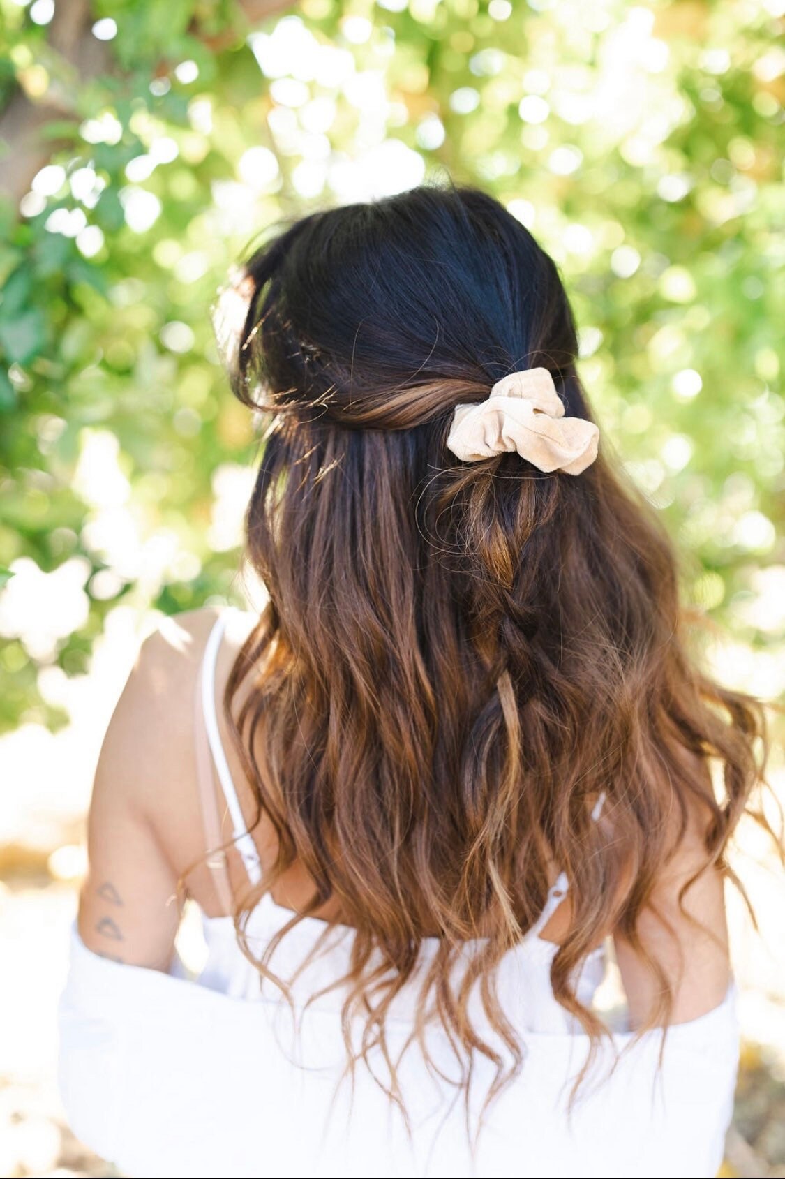 【新品未使用】Natural stone velour scrunchie 新品未使用】Natural stone velour scrunchie - メルカリ