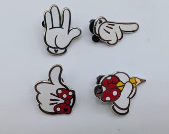 Character Lock Collection 6 Specific Disney Park Trading Pin Set