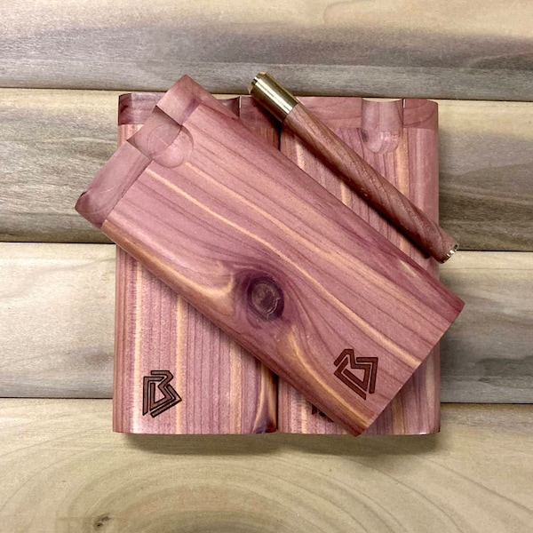 Aromatic Cedar Wood Twist-Top Dugout with Bat/One Hitter Pipe