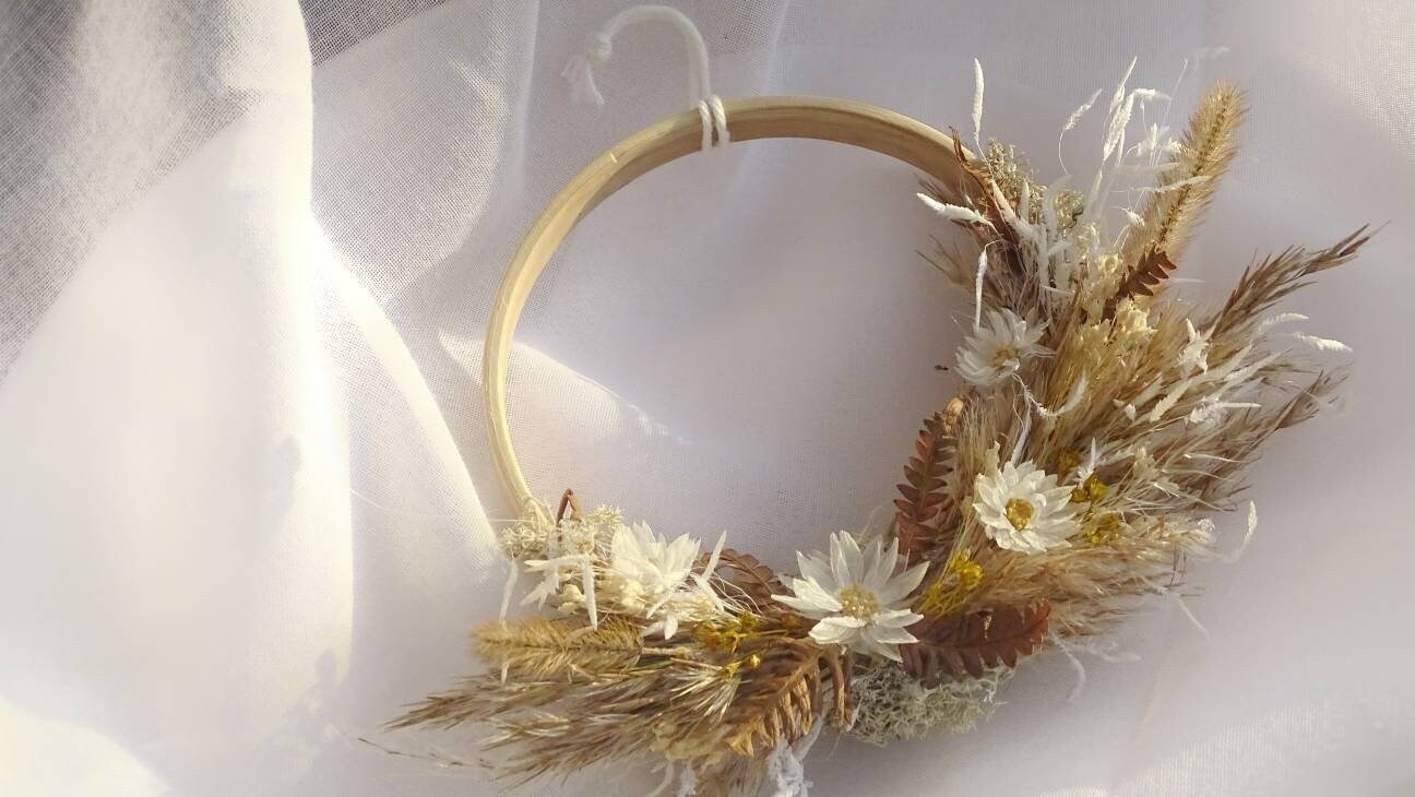 Huchuy Mini Couronne de Fleurs Séchées, Séchées et Stabilisées, Décoration Murale Fleurie, Cadeau In