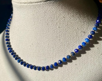 Facettierte Lapis Lazuli und Gold Filled Halskette | Kristall Halskette | Perlen Halskette | Lapislazuli Halskette | Lapislazuli Schmuck