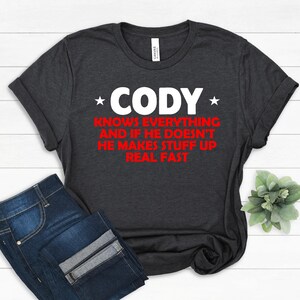 Cody Gift, la migliore maglietta di Cody, regali di compleanno personalizzati con il nome di Cody, regalo di Natale divertente di Cody, il miglior regalo di Cody di sempre per papà e fratello