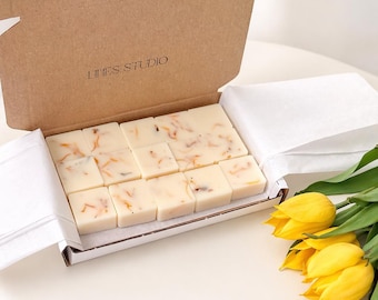 Botanical cubes Wax Melt Gift Box |  Floral wax melts, Dried Flowers 15pcs