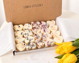 Botanical Heart Wax Melt Gift Box |  Floral wax melts, Dried Flowers