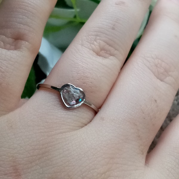 Elegant Heart Keepsake Ring - Inclusion Keepsake Ashes Ring - Urn Ashes Jewellery Heart Ring - Simple Heart Band Ring - Non Tarnish Heart