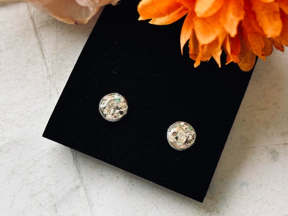 Ashes into earrings store