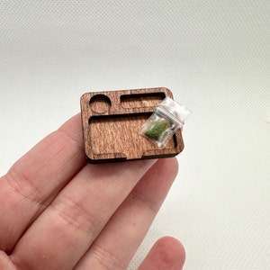 1:12 Dollhouse Miniature Weed Eater / String Trimmer AZ G8644