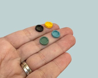 Miniature Dollhouse Ash Tray | 1:12 Circle Ash Tray | Retro Dollhouse Accessory