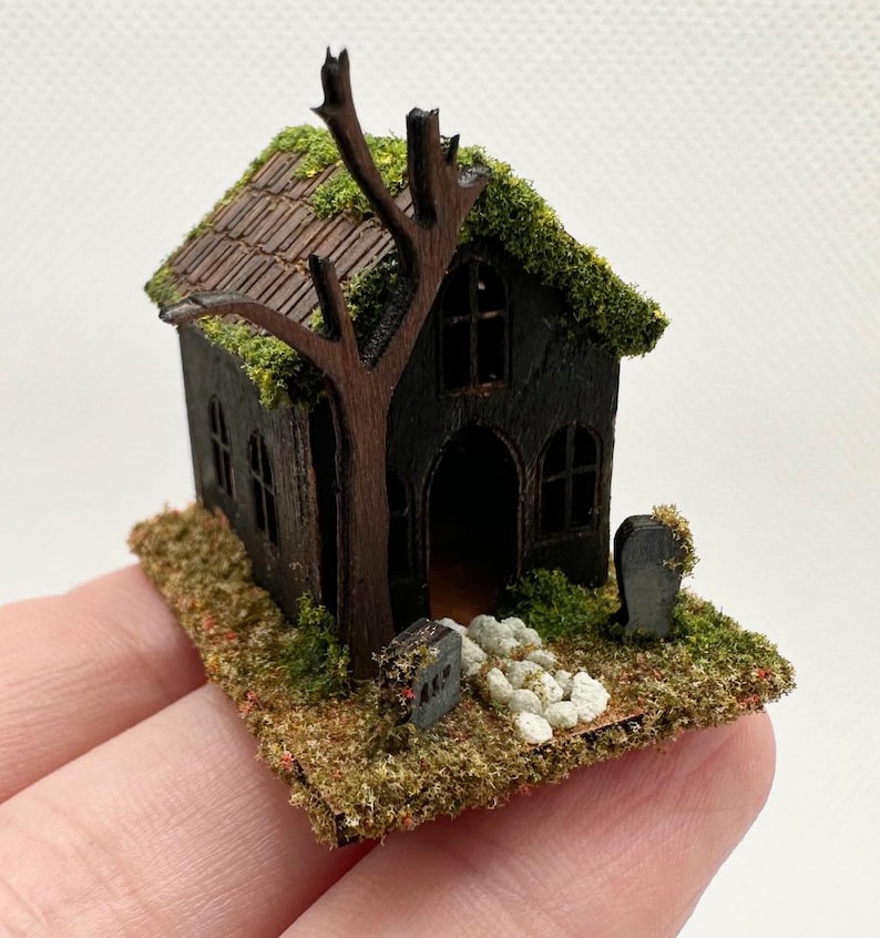 ZESTAW DO ZROBIENIA SAM | Zestaw do budowy miniaturowego domku na Halloween | Domek dla lalek na Halloween | Mikro domek dla lalek | Nawiedzony domek dla lalek | Zestaw do budowy miniaturowego domku dla lalek zdjęcie 3