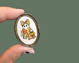 Miniature Halloween Ghost Cameo | Vintage-Style Dollhouse Wall Decor | 1:12 Halloween Decor