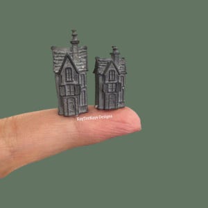 Miniature Haunted House Decor | Dollhouse Halloween Decoration | Miniature Halloween Shelf Decor