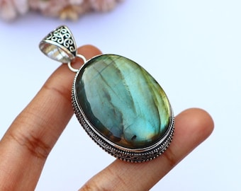 Labradorite Pendant/ Labradorite Necklace/ Silver Plated Pendant/ Large Labradorite Pendant/ Labradorite Jewelry/Vintage Labradorite Pendant