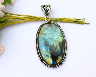 Labradorite Pendant/ Labradorite Necklace/ Silver Plated Pendant/ Large Labradorite Pendant/ Labradorite Jewelry/ Labradorite Gemstone