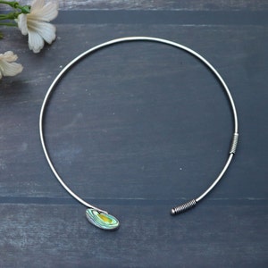 Abalone Shell Wire Necklace/ Abalone Shell Gemstone Necklace/ Gemstone Wire Necklace/ Silver Plated Necklace/ Collar Necklace/ Abalone Shell