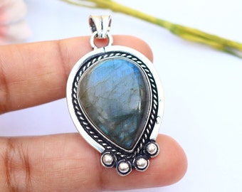 Labradorite Necklace/ Labradorite Gemstone/ Silver Plated Pendant/ Labradorite Pendant/ Labradorite Jewelry/ Blue Fire Labradorite Necklace