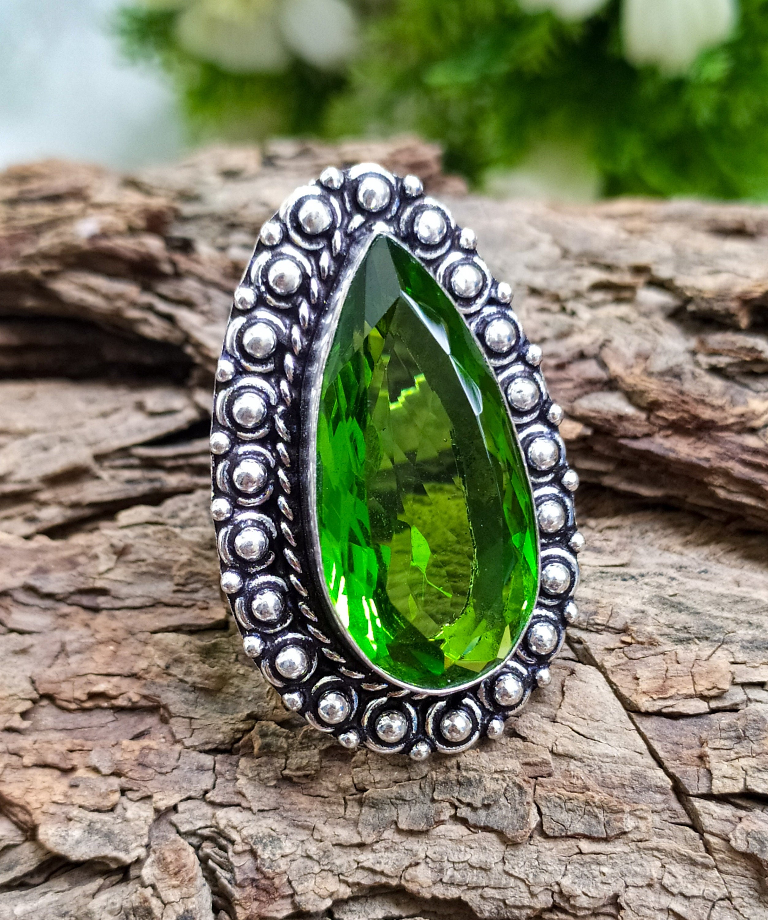 Stunning Green Hydro Glass Gemstone Chunky Ring 8 US Size Etsy UK
