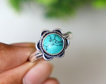 Stunning Turquoise Gemstone Ring/ 9 US Size Midi Ring/ Stackable Rings/ Minimalist Ring/ Dainty Rings/ Silver Plated Ring/ Flower Ring!