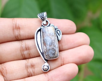 Colgante de coral fósil natural/Colgante de piedra preciosa natural/Colgante plateado hecho a mano/Colgante de coral fósil/Joyería de diseñador/Colgante bohemio.