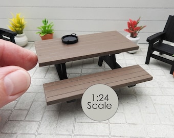 1:24 (Half) Scale Miniature Dollhouse Diorama Picnic Table