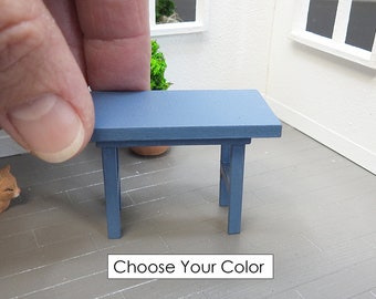 1:24 Scale Miniature Side Table for Dollhouses and Diorama Scenes