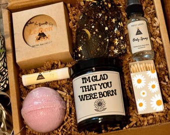 Spa Set with "I'm glad you were born" Candle- Birthday Gift Box, Self Care Package, Soy Candle Gift, Relaxation Kit For Her, Friendship
