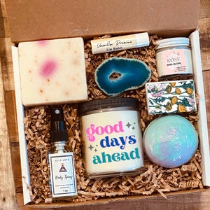 Good Days Ahead Spa Gift Box -Care Package- Good Vibes-Positive Vibes- Soy Candle -Custom Gift Box- All Natural- Bath bomb set